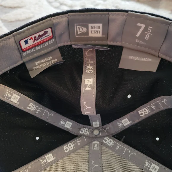 New Era 59Fifty Fitted New York Yankees Ball Cap MLB 7 5/8 - Picture 4 of 6